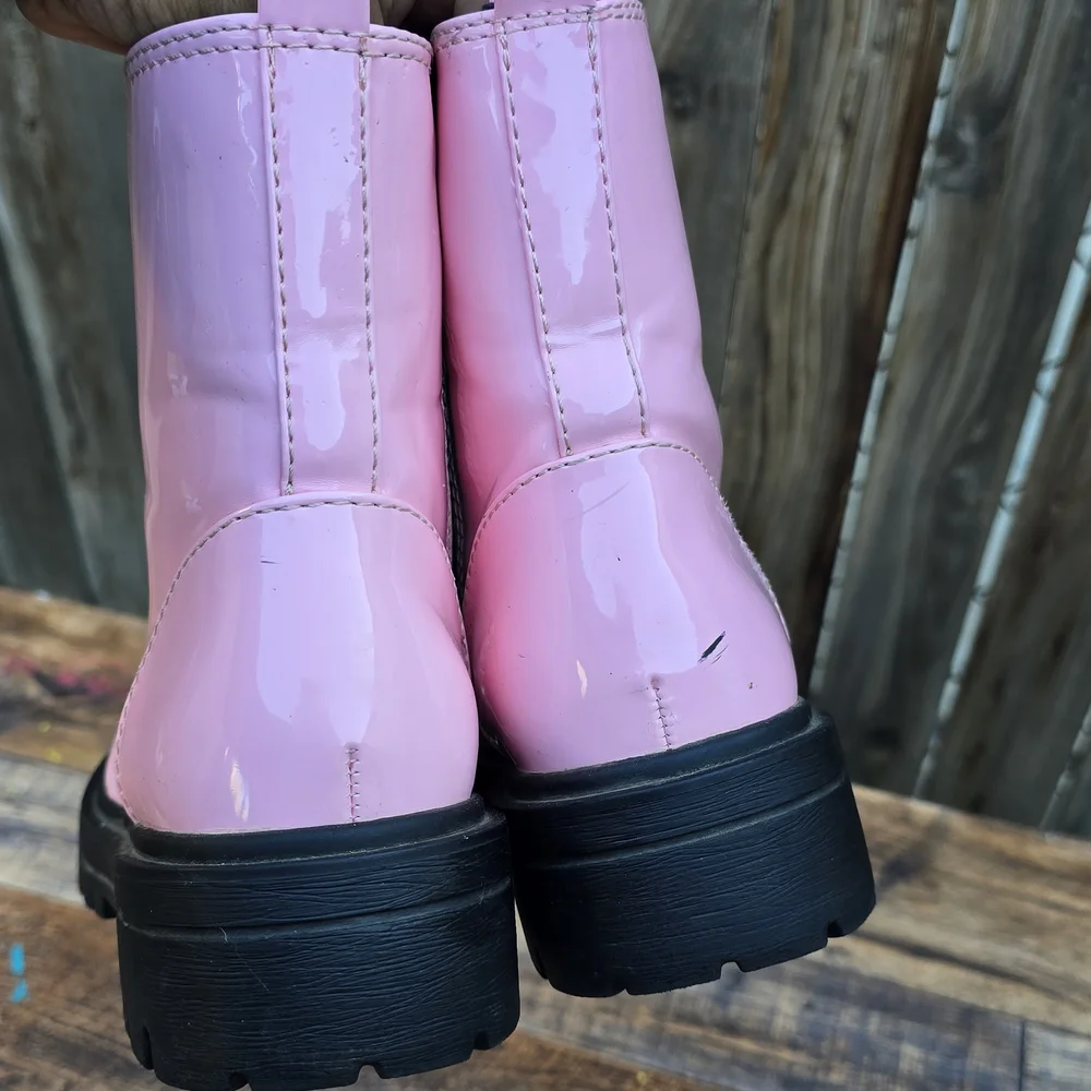 Soda Combat Pink Kids Lace Up Boots Size 6.5